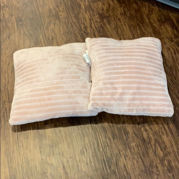 Soft cozy pillows set - Picture 2 of 8